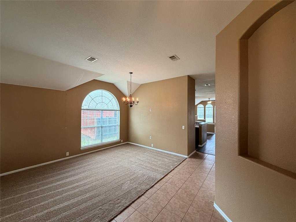 618 Rosarita Rd - Photo 2 of 19