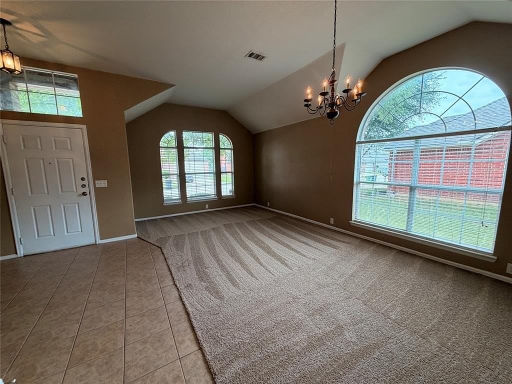 618 Rosarita Rd - Photo 3 of 19