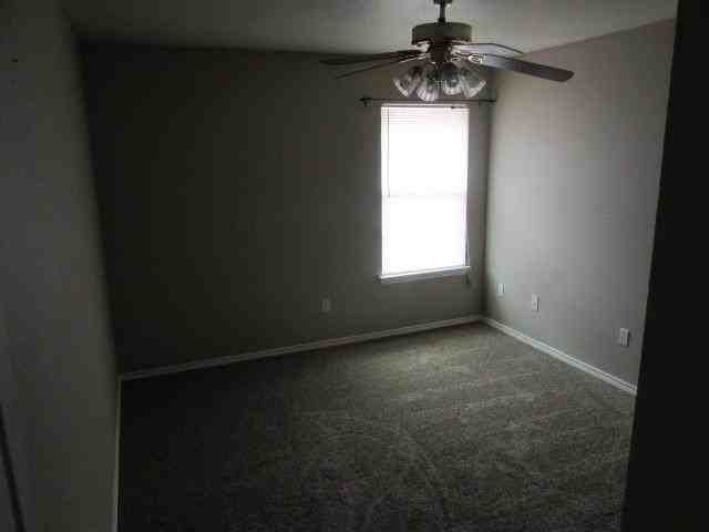 4526 Cole Dr - Photo 7 of 9