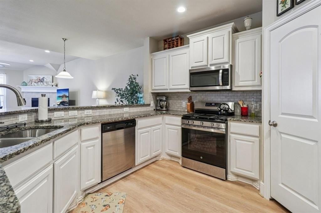5616 Broad Bay Ln - Photo 4 of 28