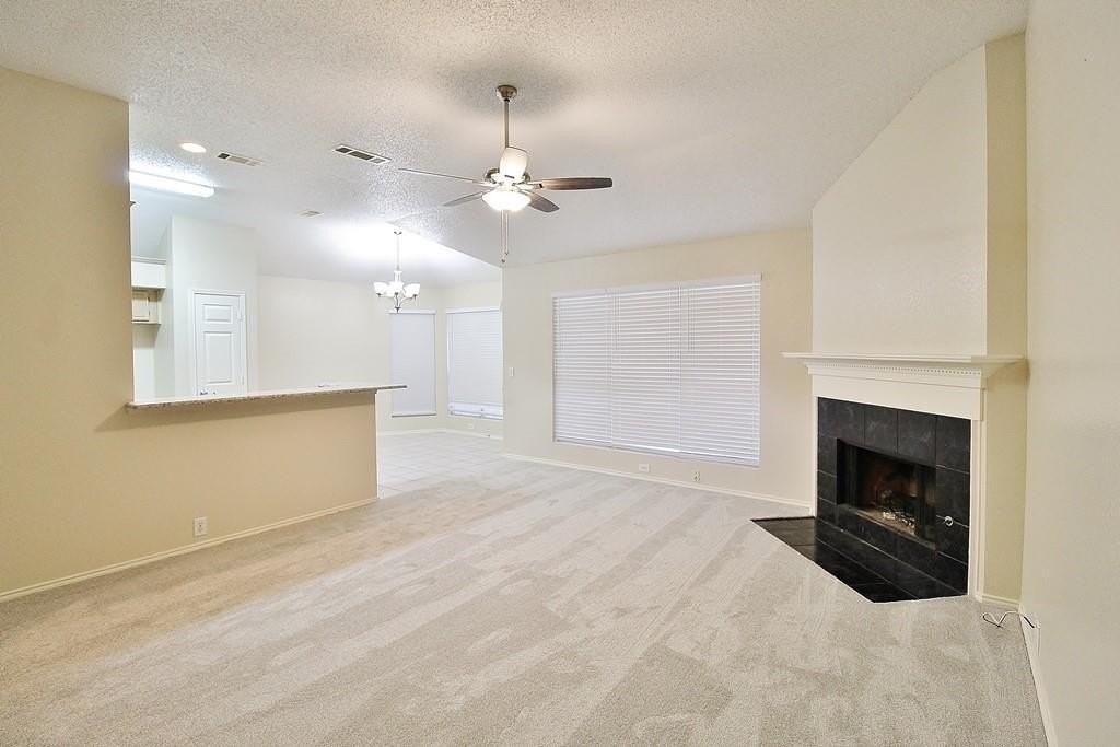 210 Ridgecrest Dr - Photo 4 of 13