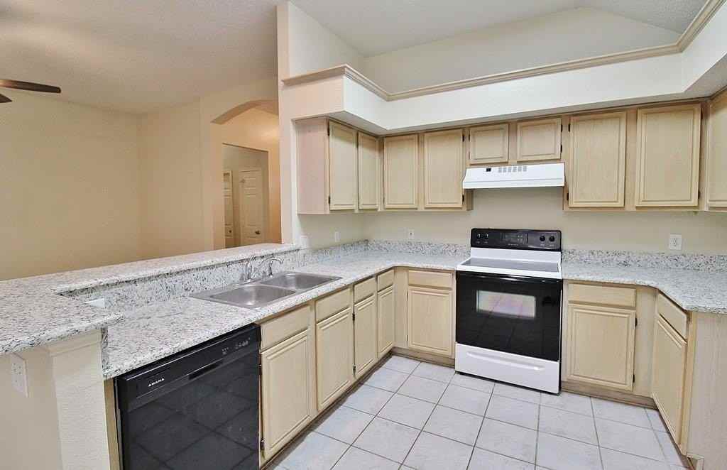 210 Ridgecrest Dr - Photo 6 of 13