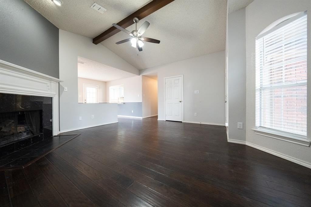 8661 Malibu St - Photo 5 of 28