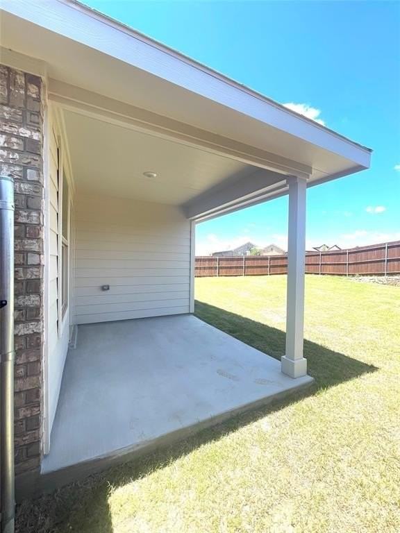 5552 Rollins Dr - Photo 3 of 28