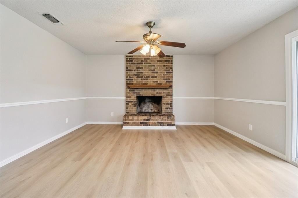 413 Glenhaven Dr - Photo 4 of 37
