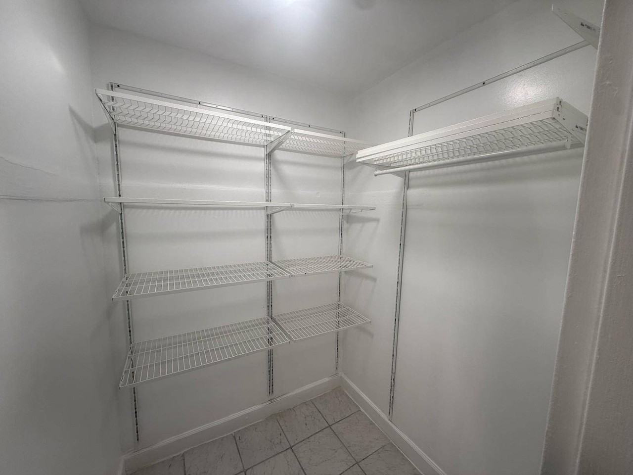 10106 Avenue K #1 - Photo 4 of 10