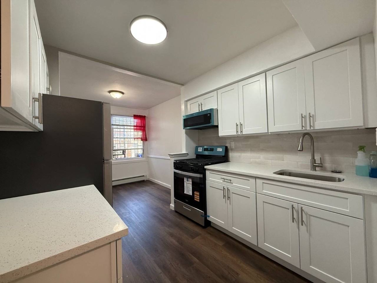 10106 Avenue K #1 - Photo 6 of 10