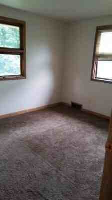 200 Clara Ct - Photo 5 of 6
