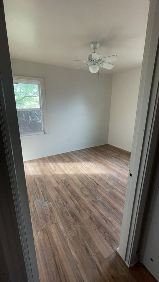 1204 S Burleson Ave - Photo 3 of 6