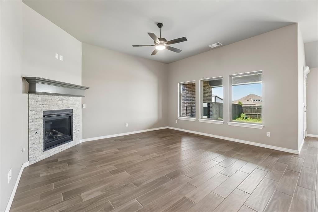 9225 Nw 92nd St - Photo 5 of 50