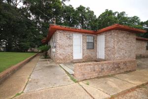featured image of 130 E Nine Mile Rd #5