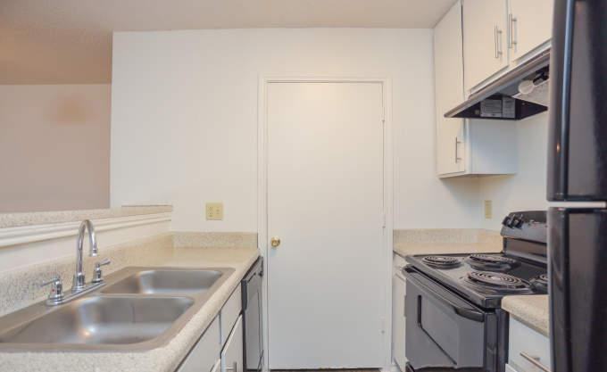 3811 Block Dr - Photo 6 of 10