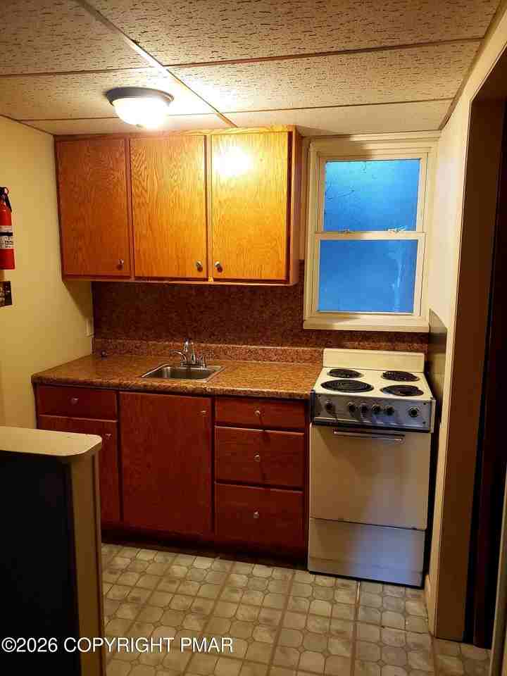 115 3rd St #25 - Photo 4 of 19