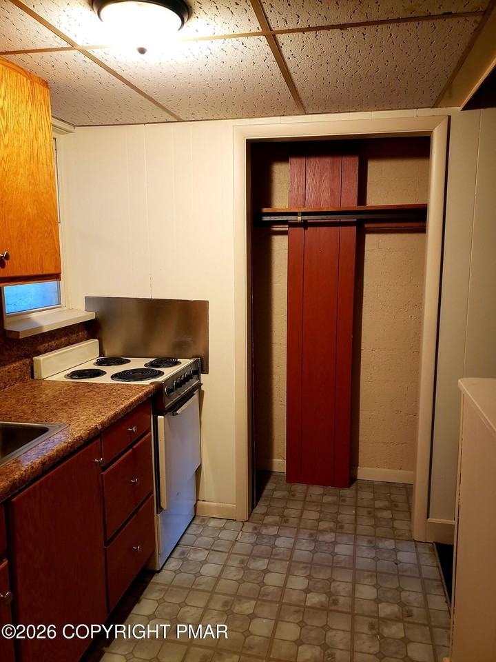 115 3rd St #25 - Photo 5 of 19