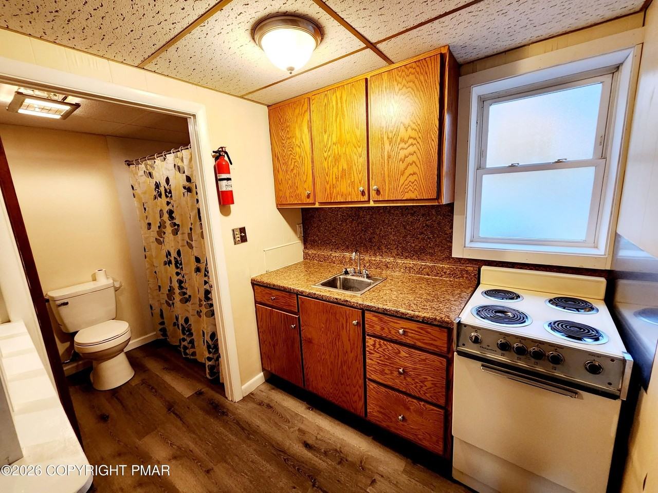115 3rd St #20 - Photo 3 of 15