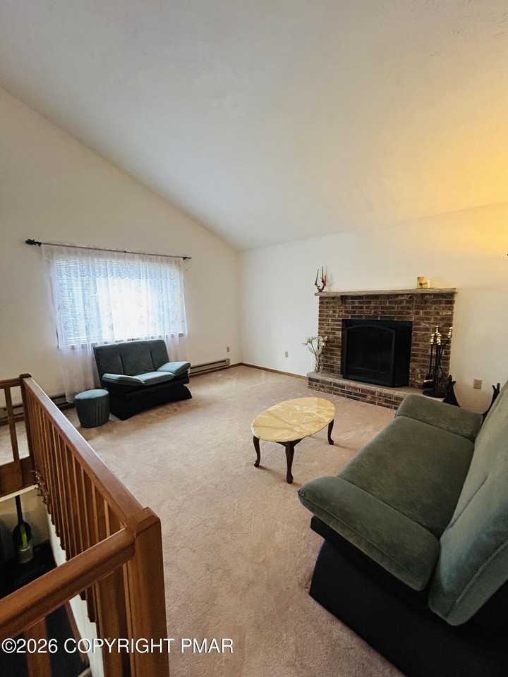 954 Country Place Dr - Photo 2 of 9