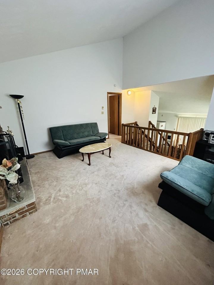 954 Country Place Dr - Photo 3 of 9