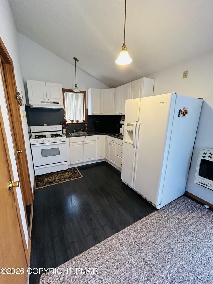 954 Country Place Dr - Photo 4 of 9