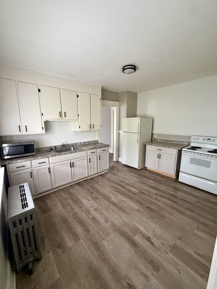 58 Sidney St #58 - Photo 2 of 13