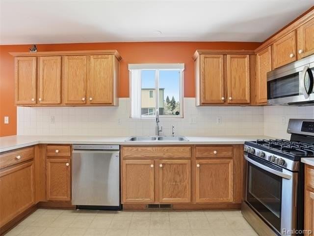 38257 Plumhollow Dr - Photo 6 of 31
