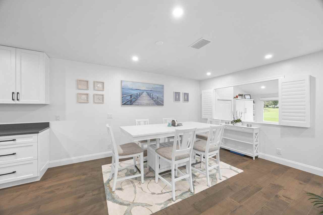17235 Bay St - Photo 6 of 47