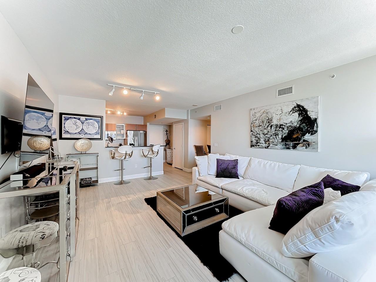 1551 N Flagler Dr #1212 - Photo 6 of 32