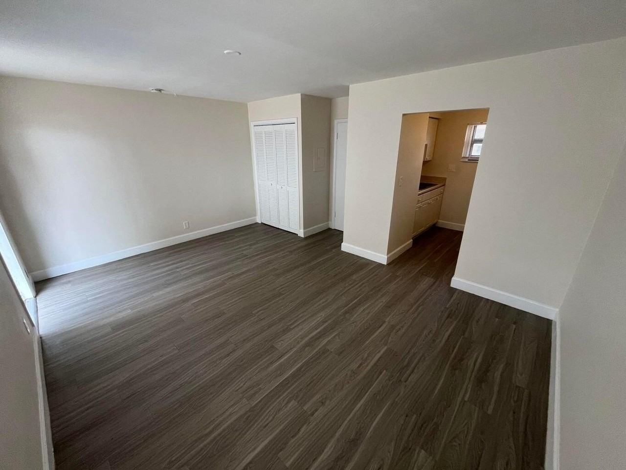 1150 W Blue Heron Blvd #8 - Photo 2 of 6