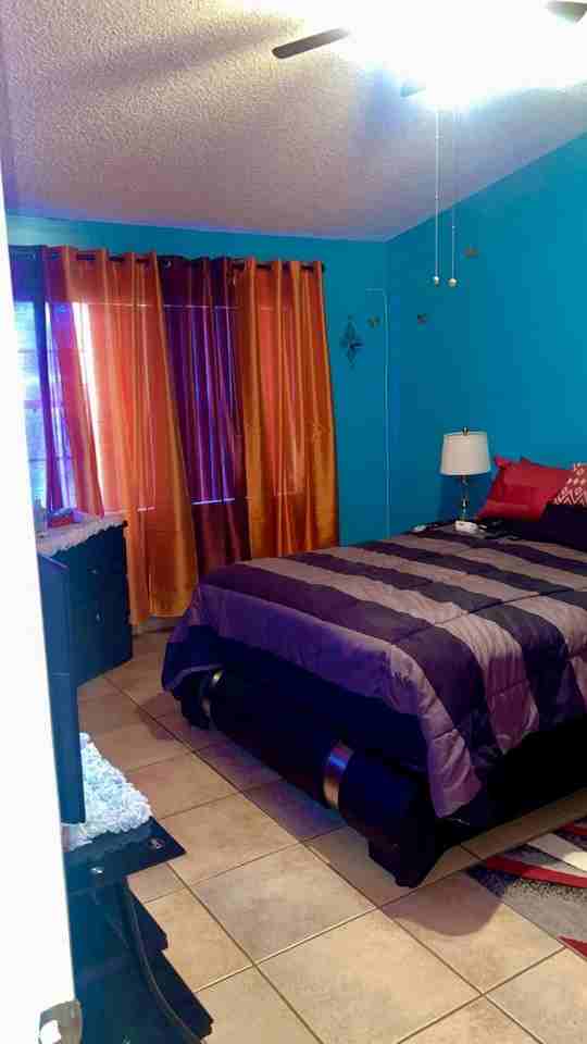 2004 Maplewood Dr #2004 - Photo 4 of 12