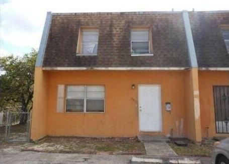 5950 Nw 27th Pl #157 - Photo 2 of 2