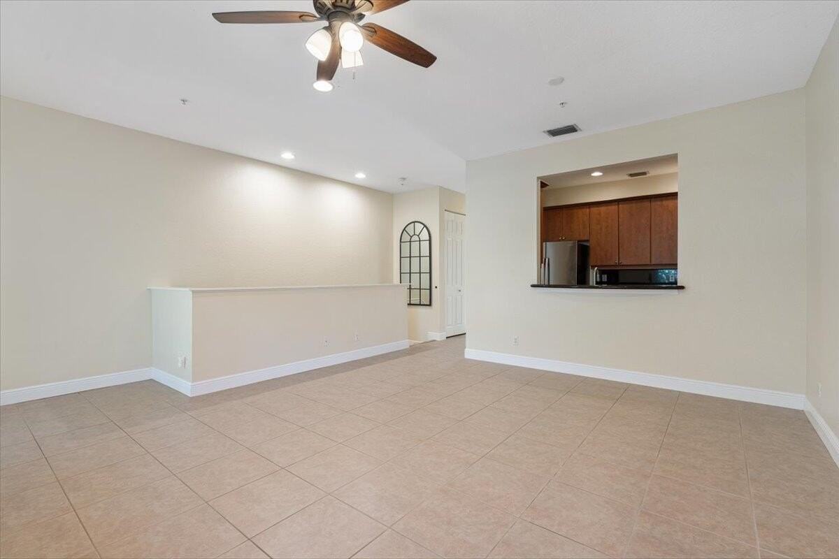 4188 Stadium Dr - Photo 4 of 18