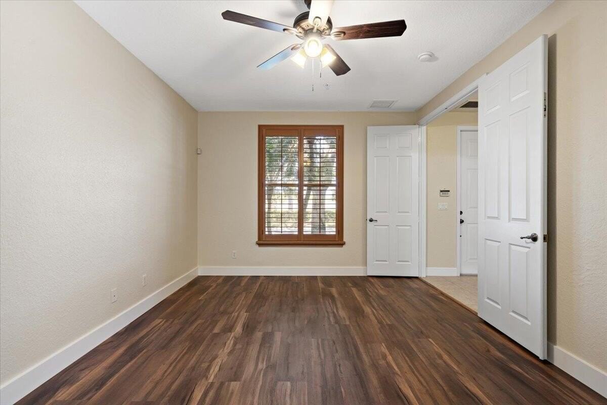 4188 Stadium Dr - Photo 5 of 18