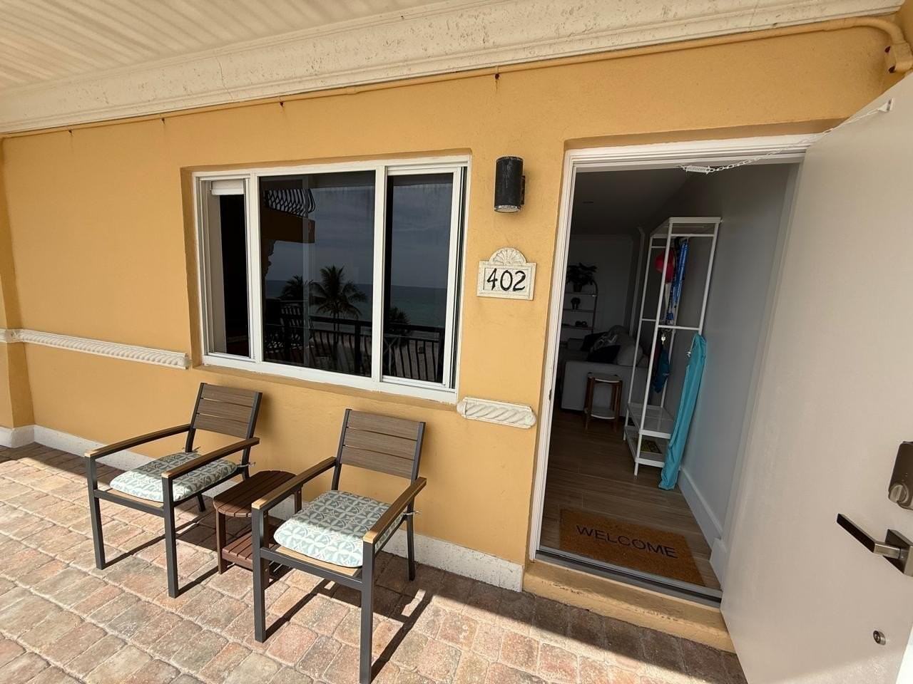 1815 N Surf Rd #402 - Photo 5 of 35