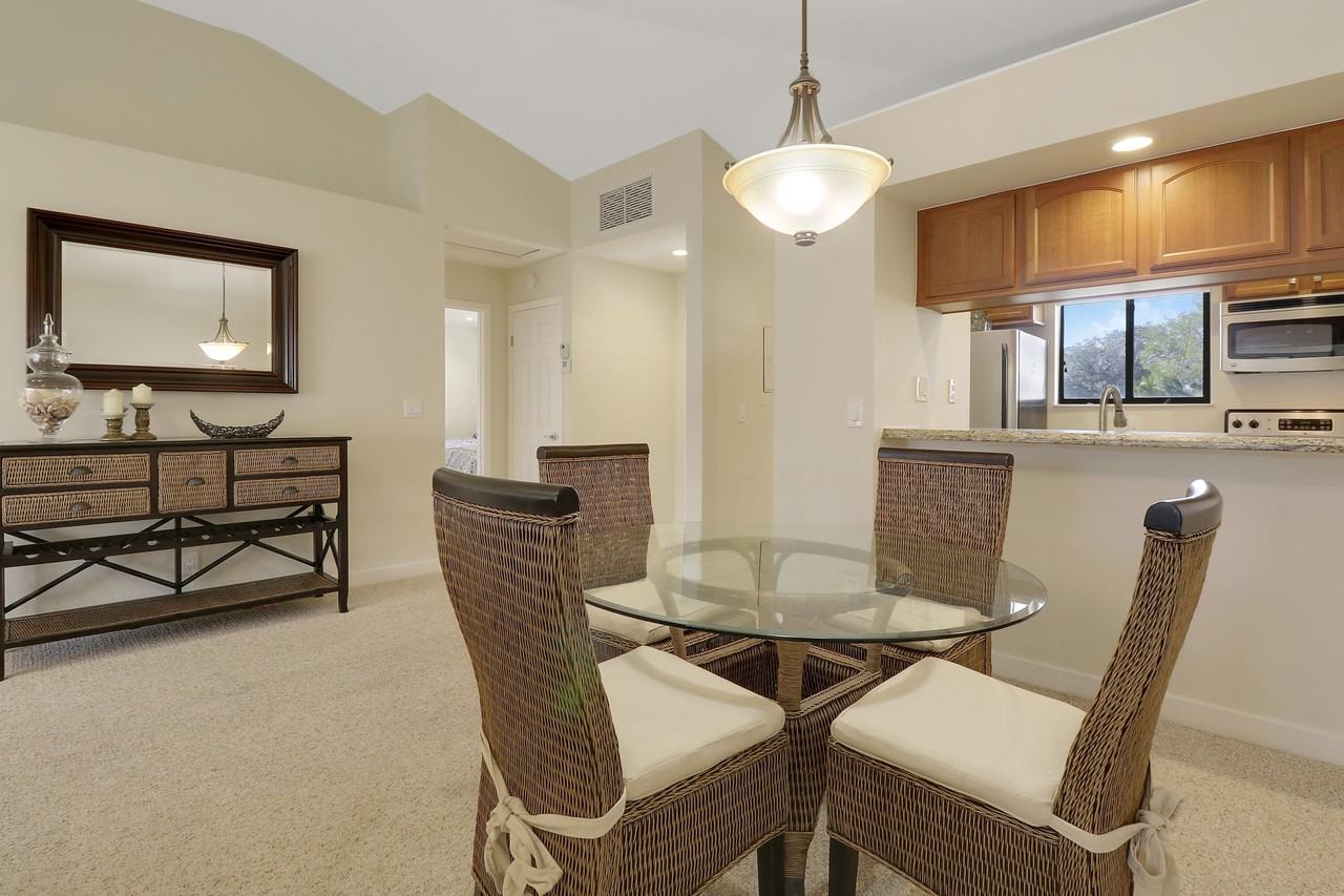 706 Club Dr - Photo 7 of 21