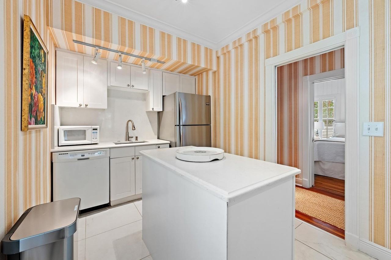 151 S County Rd #1stFL - Photo 6 of 18