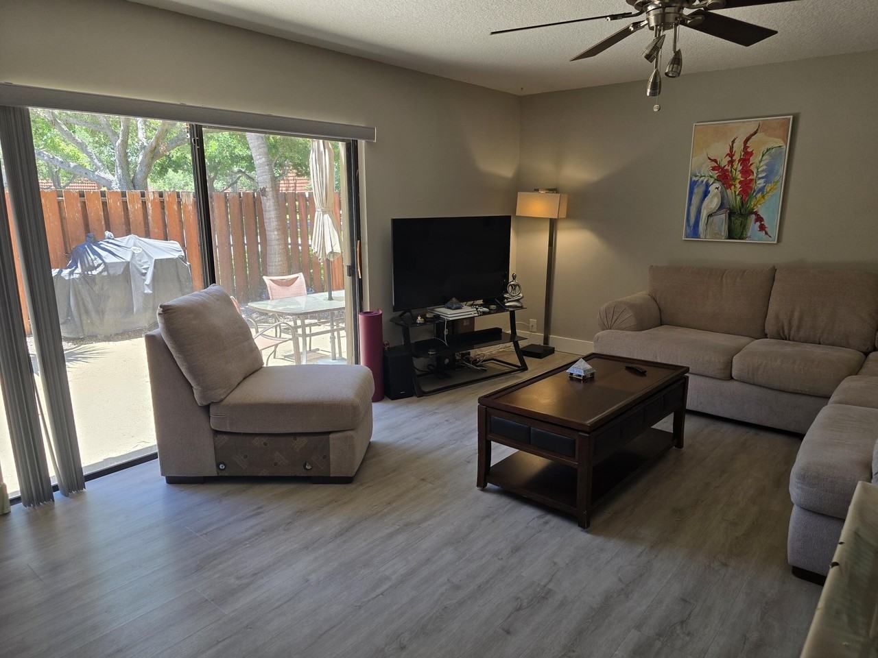 3006 San Clara Dr #10C - Photo 5 of 17
