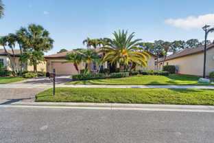 854 Sw Saint Tropez Ct - Photo 1 of 1