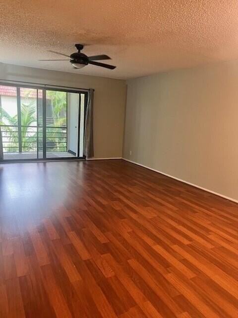 132 S Cypress Rd #523 - Photo 5 of 18