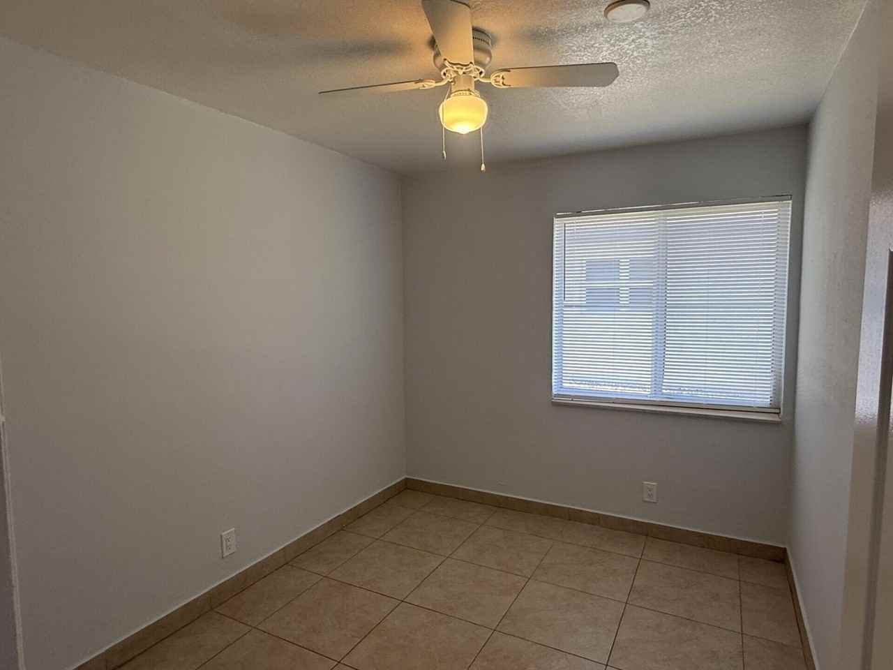 2820 Avenue S #12 - Photo 4 of 9