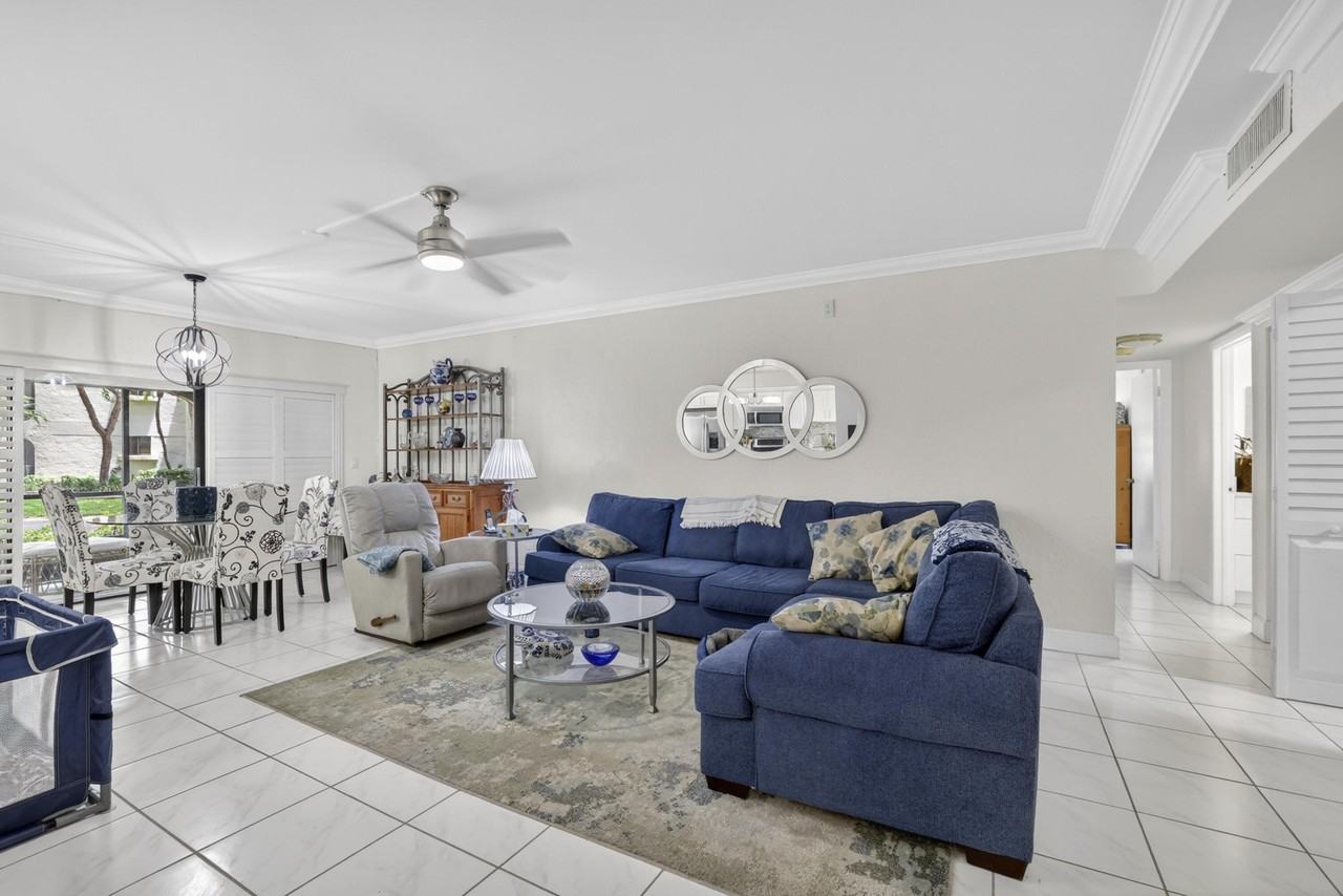 6328 Longboat Ln W #101 - Photo 4 of 15