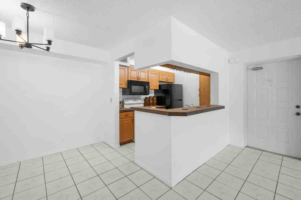 2506 Se Anchorage Cv #2 - Photo 7 of 20