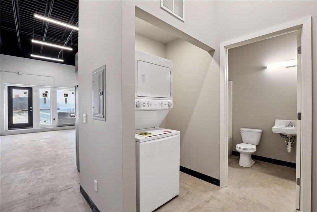 801 Se 9th St #215 - Photo 7 of 12