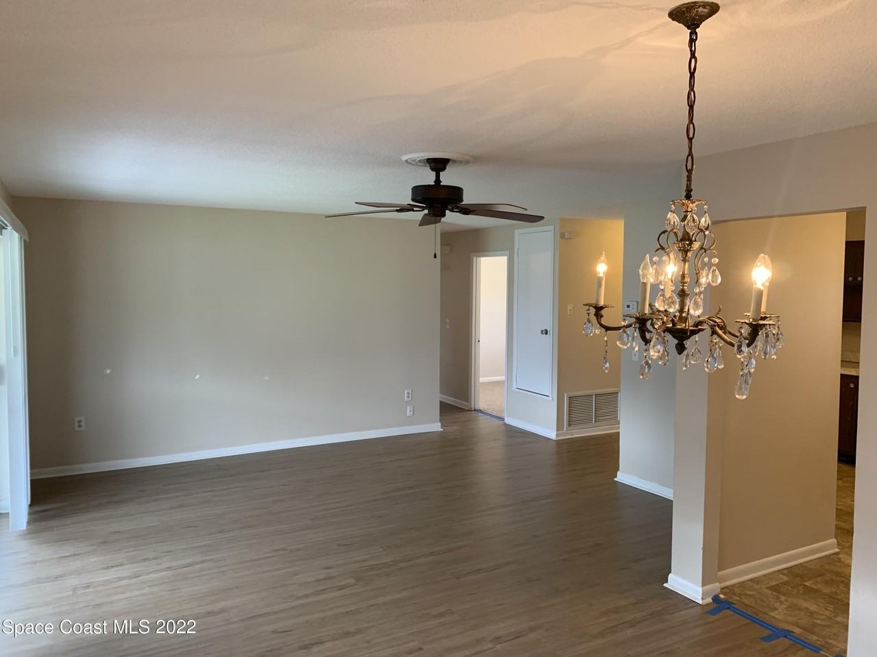 1003 Coronado Dr - Photo 5 of 12