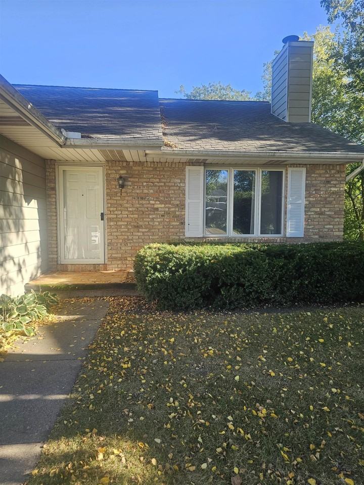 2674 Norwich St - Photo 3 of 26