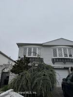 featured image of 3 Elwood Ave
