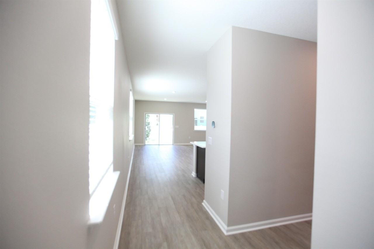 57 Mustard Hill Ct - Photo 4 of 35
