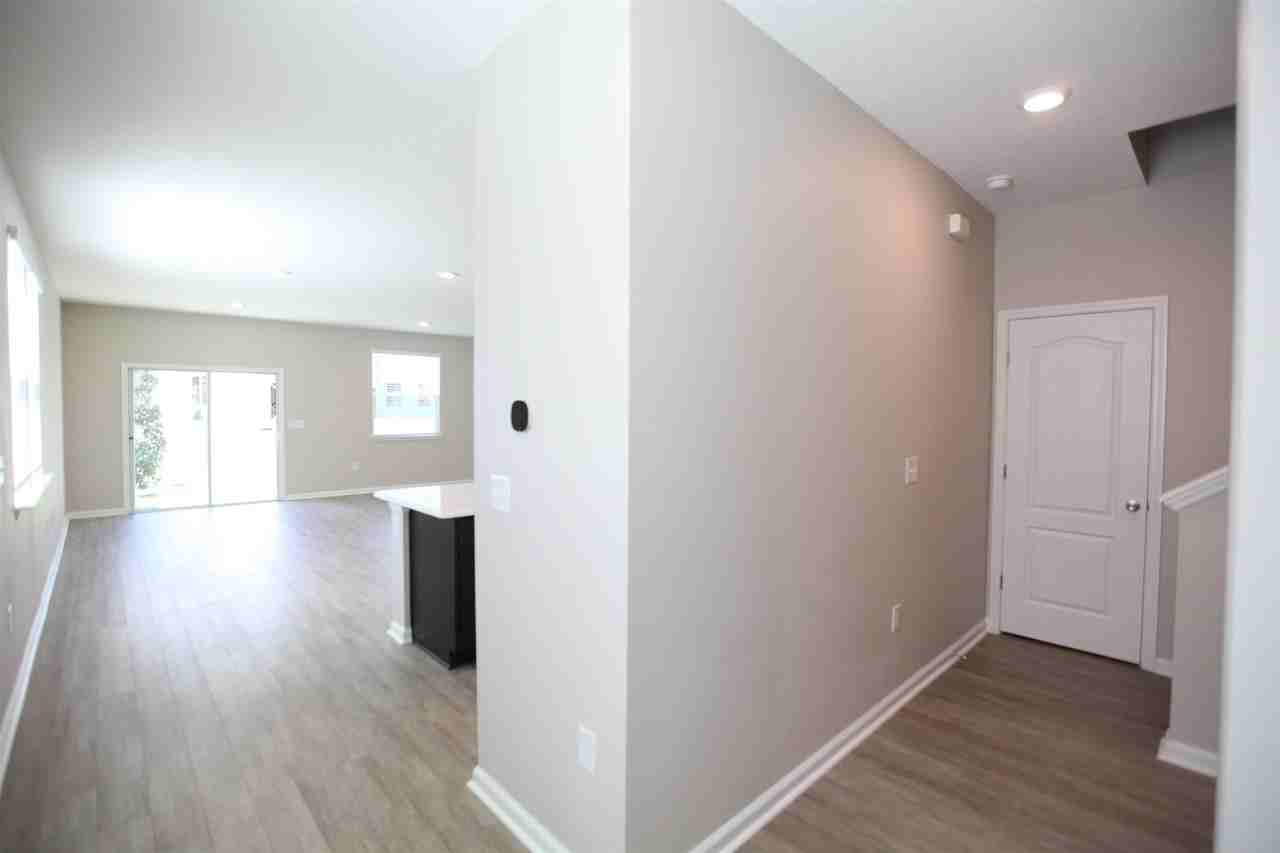 57 Mustard Hill Ct - Photo 5 of 35