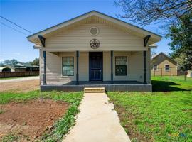 featured image of 103 N Avenue Q