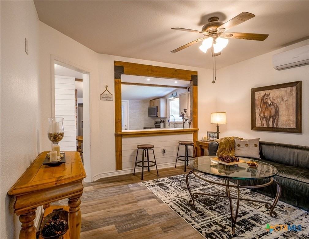 103 N Avenue Q - Photo 5 of 26