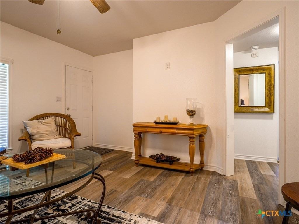 103 N Avenue Q - Photo 7 of 26