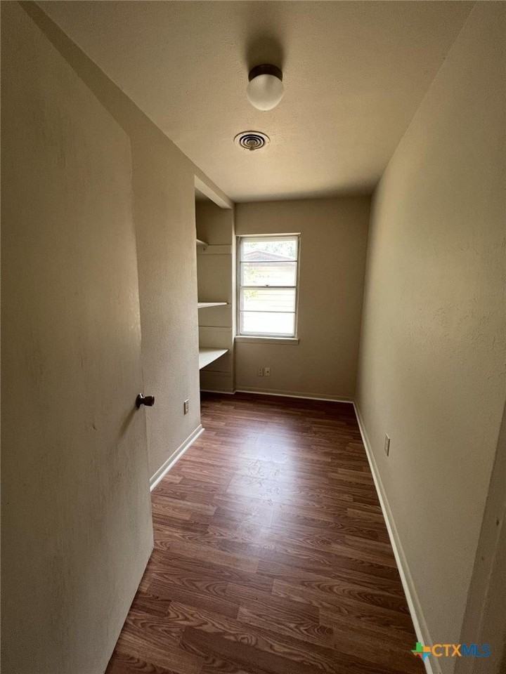 2104 Terrace Dr - Photo 6 of 21